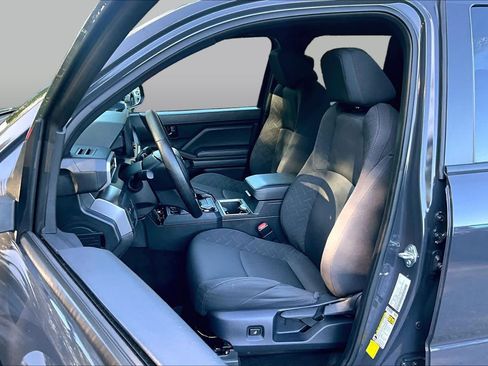 Certified 2026 Toyota Tacoma SR5 AWD/4WD image 9