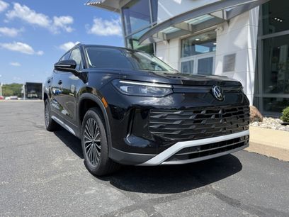 New 2025 Volkswagen Tiguan S