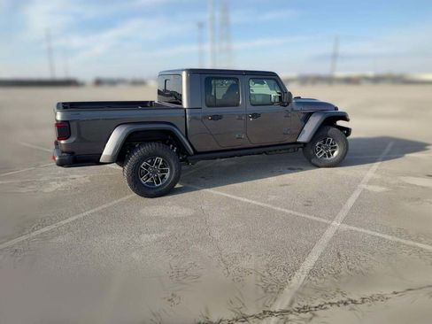 New 2026 Jeep Gladiator Mojave image 13