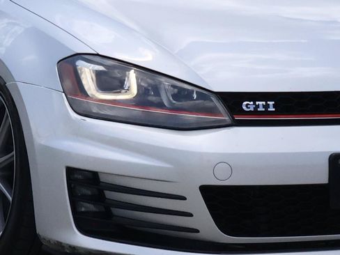 Used 2015 Volkswagen GTI S FWD image 7