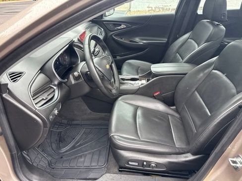 Used 2024 Chevrolet Malibu LT FWD image 10