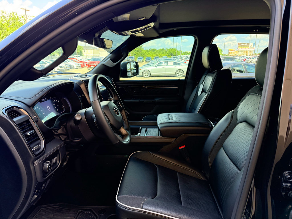 Used 2026 RAM 1500 Limited AWD/4WD image 12