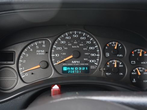 Used 2002 Chevrolet Silverado 1500 LT w/ Off-Road Pkg AWD/4WD image 19