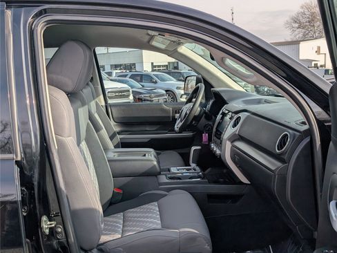 Used 2021 Toyota Tundra SR image 11