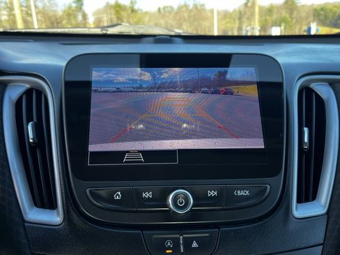 Used 2024 Chevrolet Malibu LT image 7