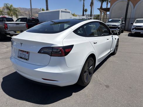 Used 2023 Tesla Model 3 Standard Range RWD image 8