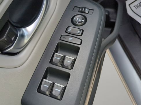 Used 2024 Honda Pilot Touring image 48