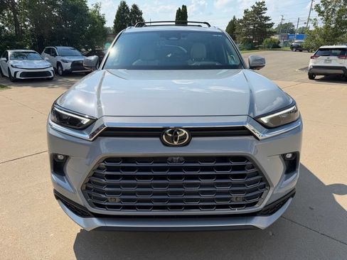Certified 2026 Toyota Grand Highlander AWD Hybrid image 8
