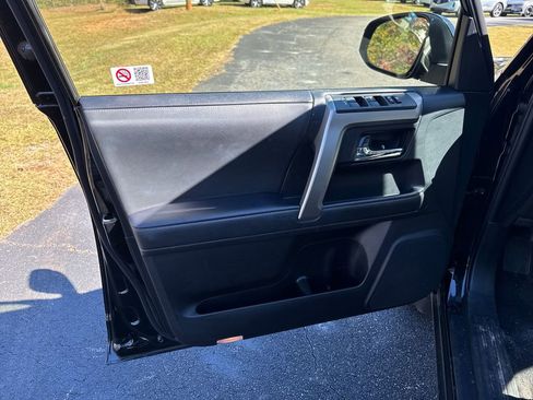 Used 2024 Toyota 4Runner SR5 image 12