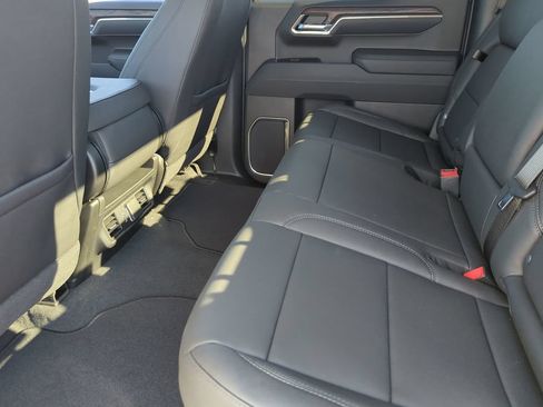 New 2026 GMC Sierra 1500 SLT AWD/4WD image 23