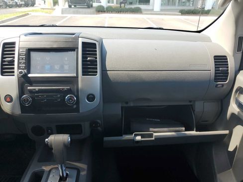 Used 2019 Nissan Frontier Desert Runner RWD image 20