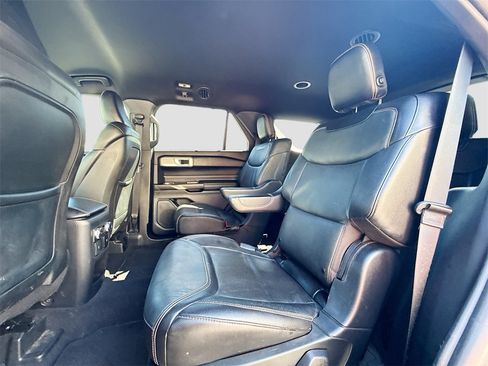 Used 2020 Ford Explorer ST image 26