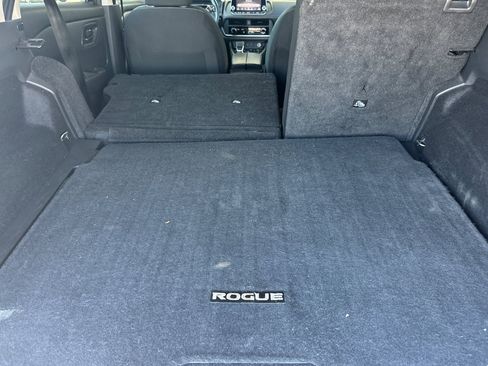 Certified 2024 Nissan Rogue S FWD image 15