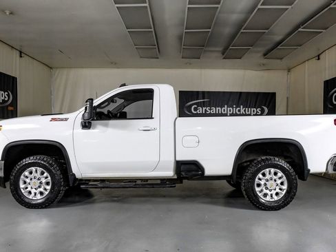Used 2022 Chevrolet Silverado 2500 LT w/ Convenience Package AWD/4WD image 11