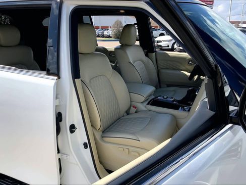 Used 2024 INFINITI QX80 Sensory w/ Cargo Package image 9