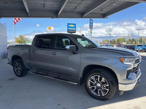 Used 2024 Chevrolet Silverado 1500 LT AWD/4WD image 4