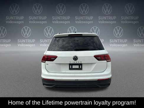 Used 2024 Volkswagen Tiguan SE image 4