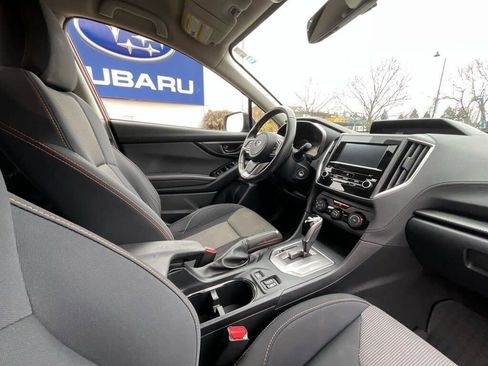 Used 2019 Subaru Crosstrek 2.0i Premium image 17
