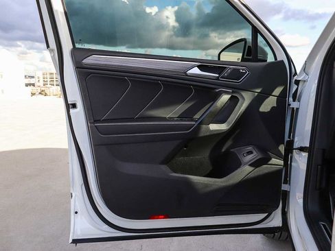 Used 2024 Volkswagen Tiguan SEL R-Line image 22