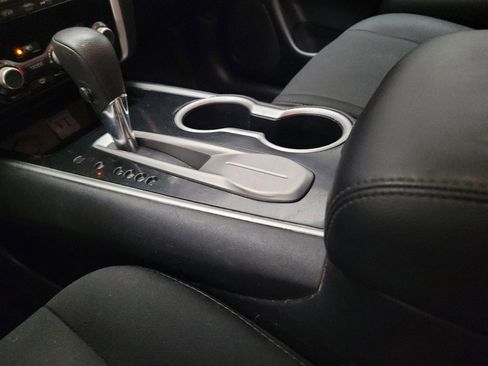 Used 2019 Nissan Pathfinder S FWD image 26