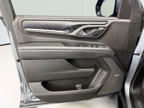 Used 2022 GMC Yukon Denali w/ Denali Premium Package image 24