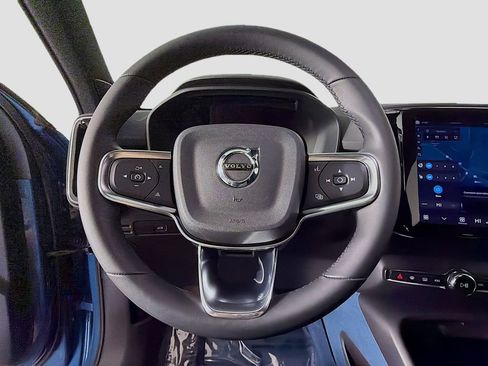 Certified 2023 Volvo XC40 Recharge Ultimate w/ Protection Package Premier AWD/4WD image 11