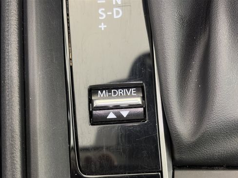 Used 2025 MAZDA CX-50 AWD 2.5 Hybrid w/ Premium Pkg image 28