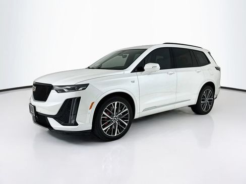 Used 2022 Cadillac XT6 Sport w/ Technology Package AWD/4WD image 1