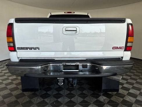 Used 2006 GMC Sierra 2500 SLE w/ Heavy-Duty Power Package AWD/4WD image 20