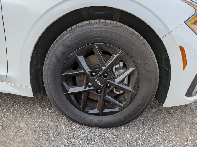 New 2026 Kia K5 LXS FWD image 11