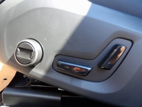 New 2026 Volvo XC60 B5 Core w/ Climate Package image 13