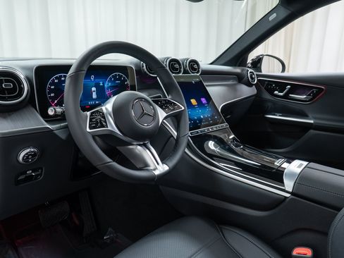 New 2026 Mercedes-Benz GLC 300 4MATIC image 12