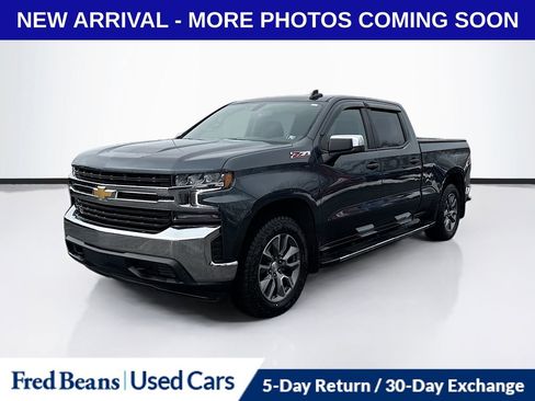 Used 2022 Chevrolet Silverado 1500 LT image 3