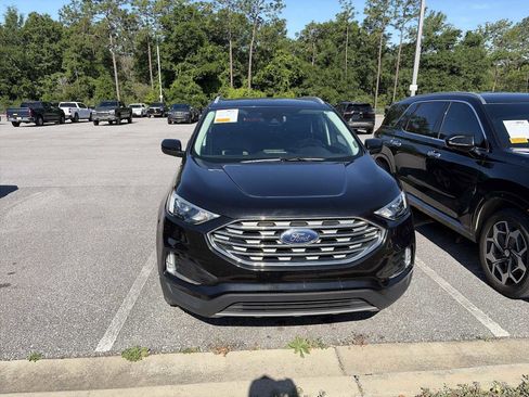 Used 2022 Ford Edge SEL w/ Convenience Package AWD/4WD image 3