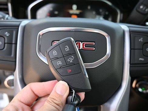 New 2025 GMC Sierra 2500 SLE AWD/4WD image 35