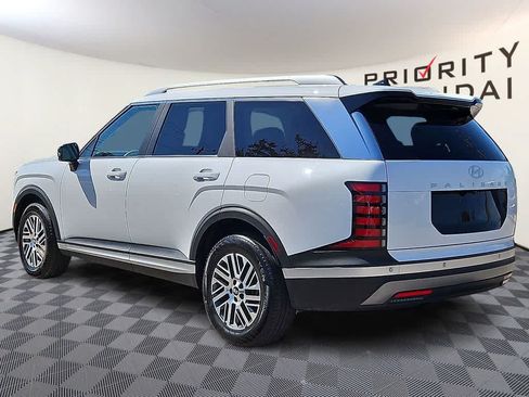 Used 2026 Hyundai Palisade SEL FWD image 6