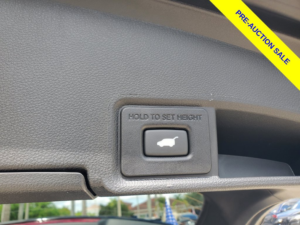 Used 2024 Acura RDX SH-AWD image 9