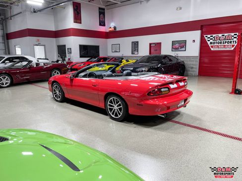 Used 2002 Chevrolet Camaro Z28 w/ SS Performance/Appearance Pkg image 38