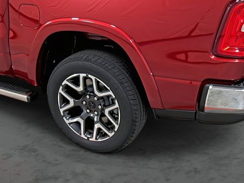 New 2026 RAM 1500 Laramie AWD/4WD image 9