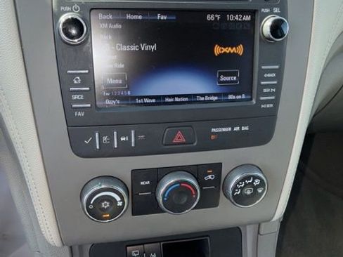Used 2015 Chevrolet Traverse LS image 13