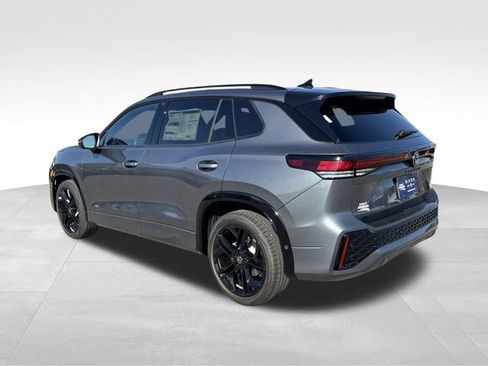 New 2026 Volkswagen Tiguan SE R-Line FWD image 3