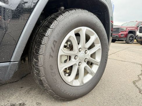 Used 2022 Jeep Grand Cherokee Laredo E w/ Security & Convenience Group image 31