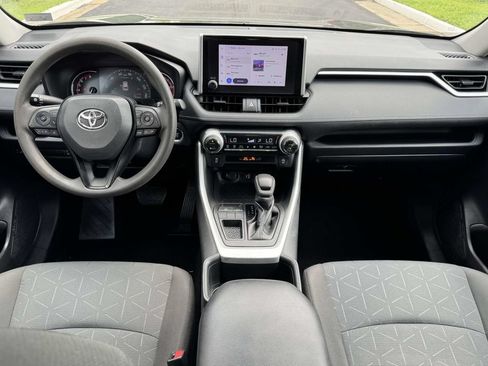 Used 2023 Toyota RAV4 XLE w/ Convenience Package FWD image 2