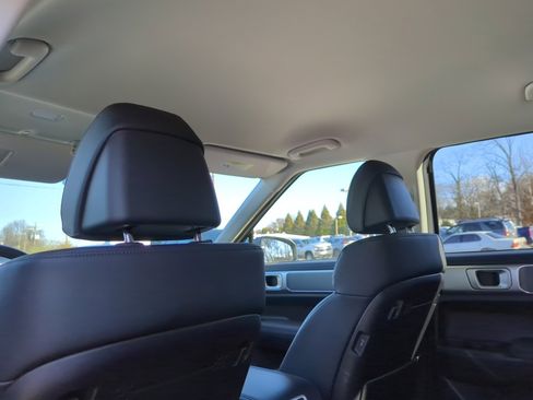 Certified 2025 Hyundai Santa Fe SEL image 14