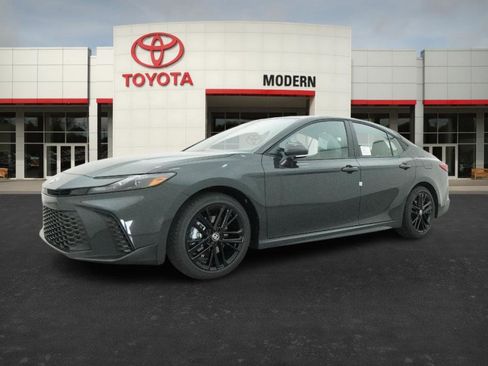 New 2026 Toyota Camry SE image 6