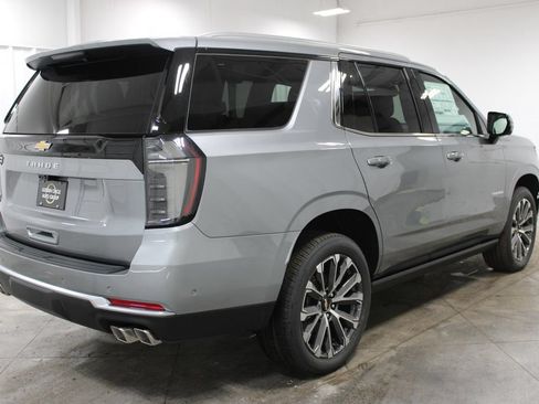 New 2026 Chevrolet Tahoe High Country AWD/4WD image 8