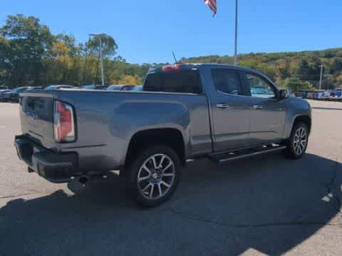 Certified 2022 GMC Canyon Denali image 8