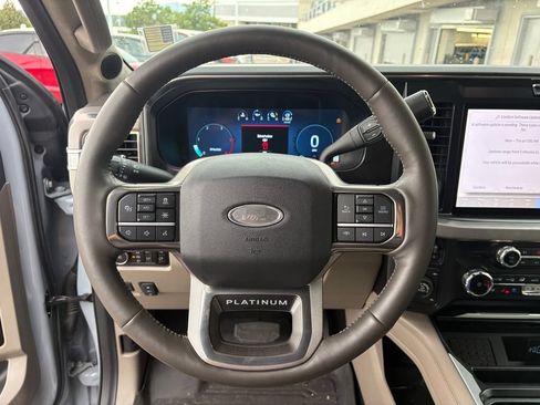 Used 2026 Ford F250 Platinum w/ Platinum Plus Package AWD/4WD image 19