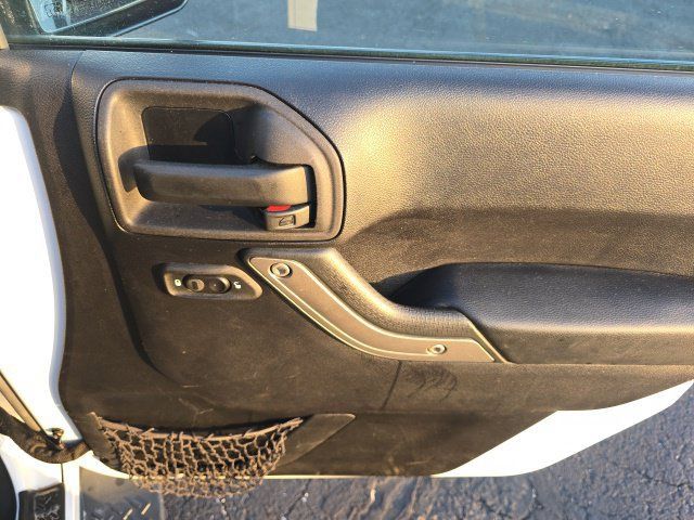 Used 2016 Jeep Wrangler Unlimited Sport w/ Quick Order Package 24S AWD/4WD image 19