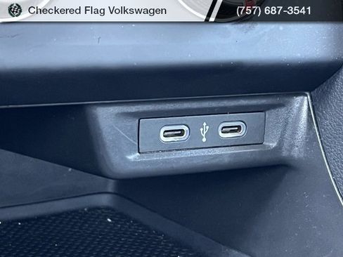 Used 2024 Volkswagen Jetta S image 39